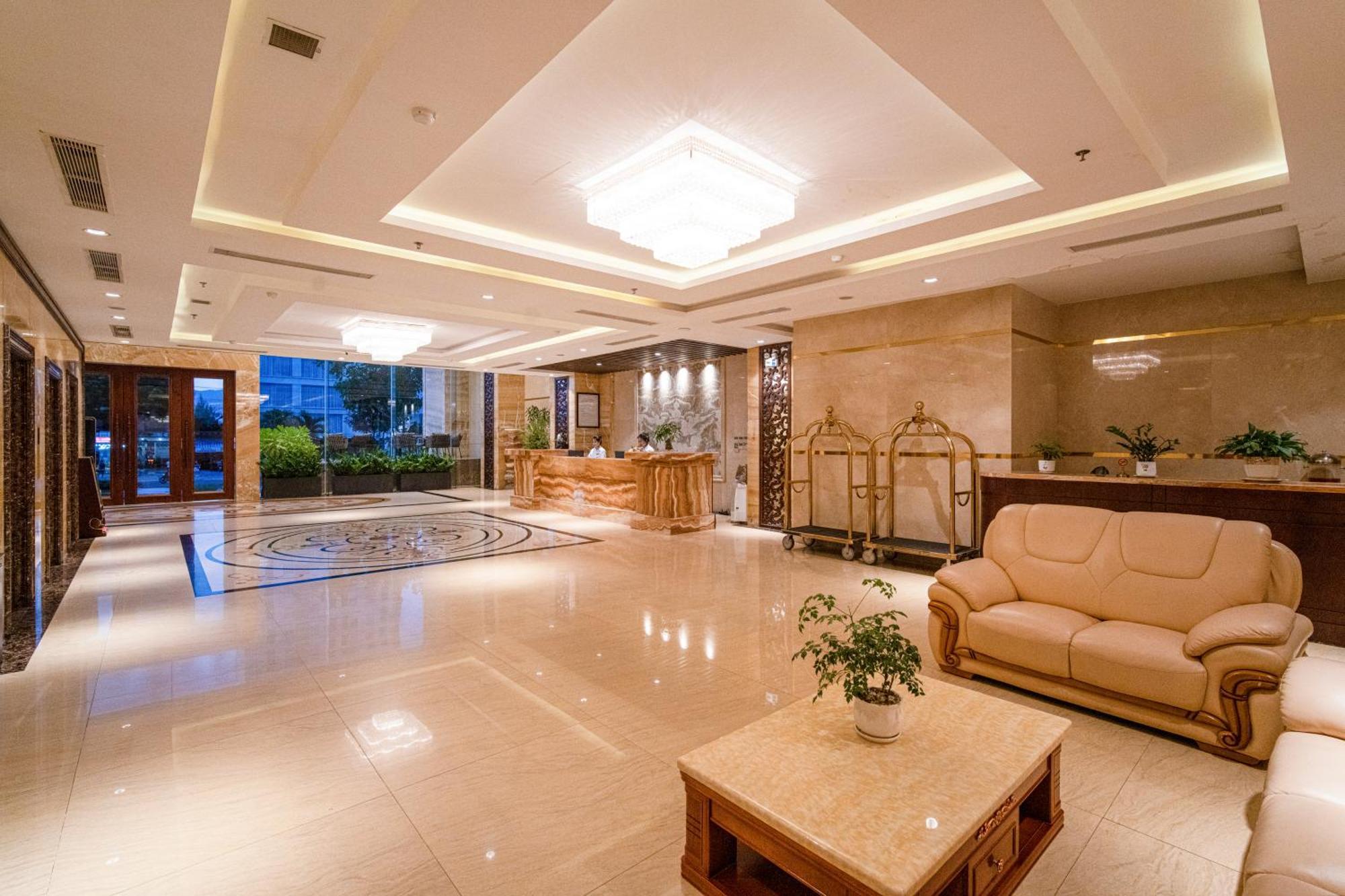โรงแรมลุกซ์เทอรี ดานัง ภายนอก รูปภาพ